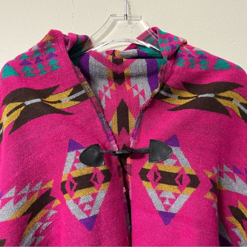 Women's Hooded Cape Shawl - Aztec Print Bohemian Poncho one size - Picture 2 of 5